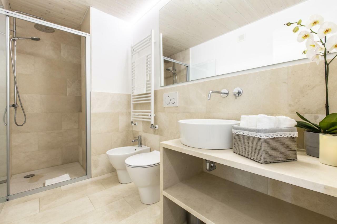Elegant Fornasa Vecia, Canal View With A Beautiful Garden R&R Veneza Exterior foto