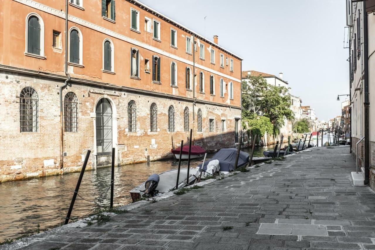 Elegant Fornasa Vecia, Canal View With A Beautiful Garden R&R Veneza Exterior foto